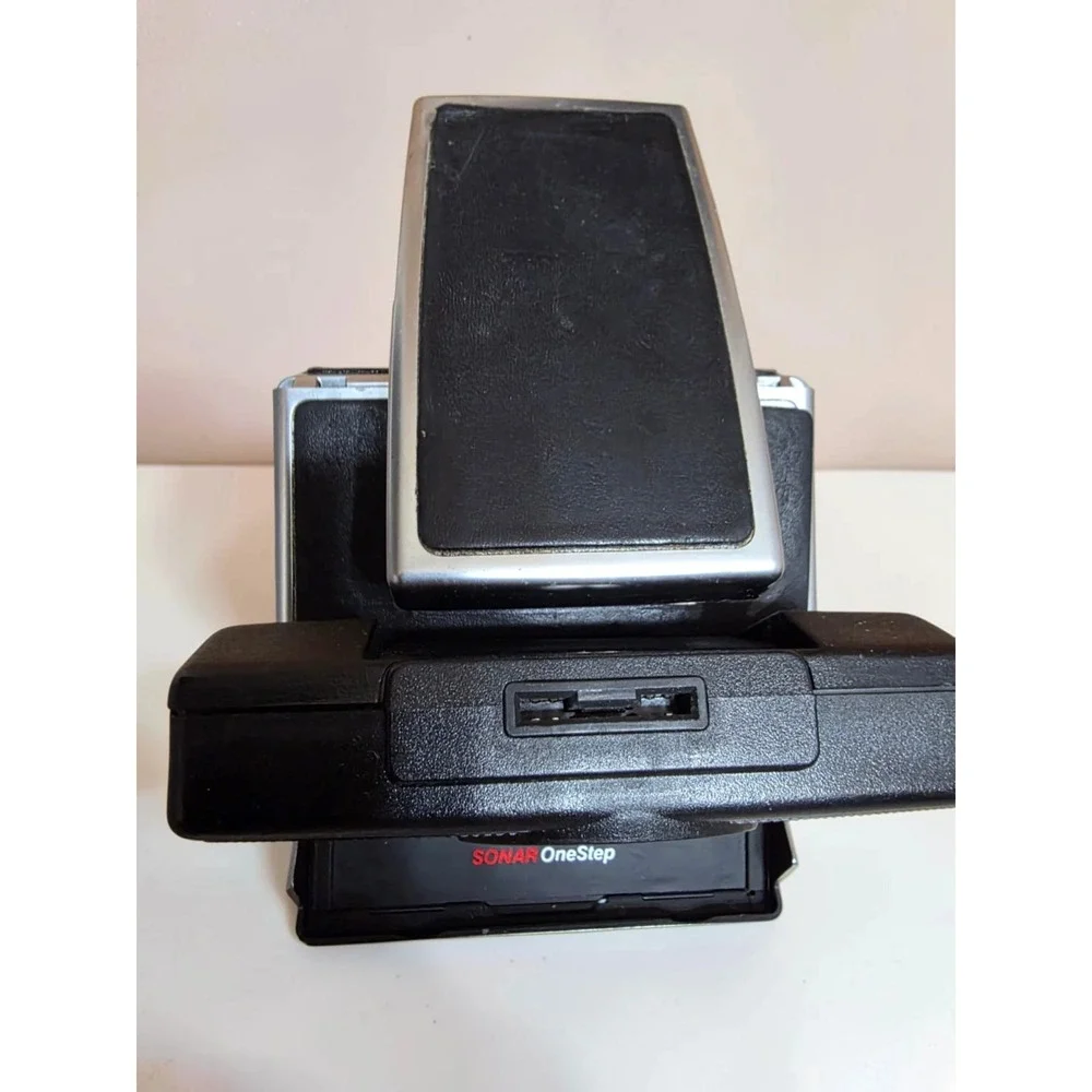 Polaroid camera untested